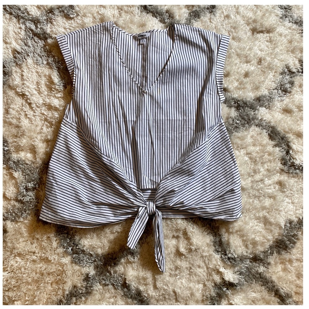 Express Striped Front Knot Top